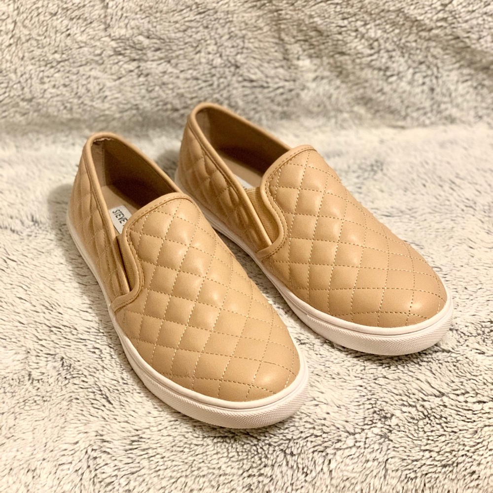steve madden slip on shoes